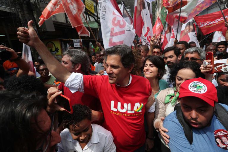 FERNANDO HADDAD (PT) E JAIR BOLSONARO (PSL) SOBEM NAS SONDAGENS PARA AS ELEIÇÕES BRASILEIRAS