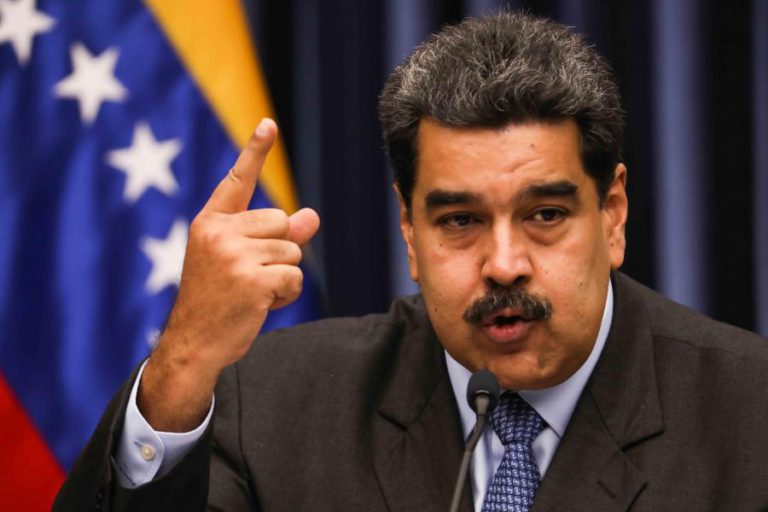 PRESIDENTE DA VENEZUELA ANUNCIA DETENÇÃO DE 34 GERENTES DE SUPERMERCADOS