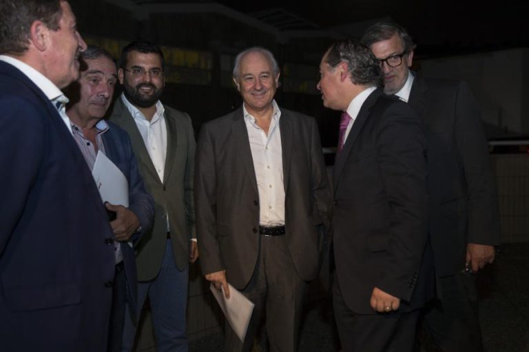 RUI RIO ACUSA GOVERNO DE “LEVIANDADE” NO PROCESSO DE DESLOCALIZAÇÃO DO INFARMED