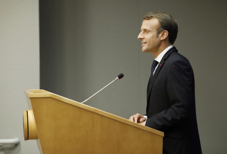 MACRON CRITICA AUMENTO DAS DESIGUALDADES QUE ALIMENTA SUBIDA DOS NACIONALISMOS