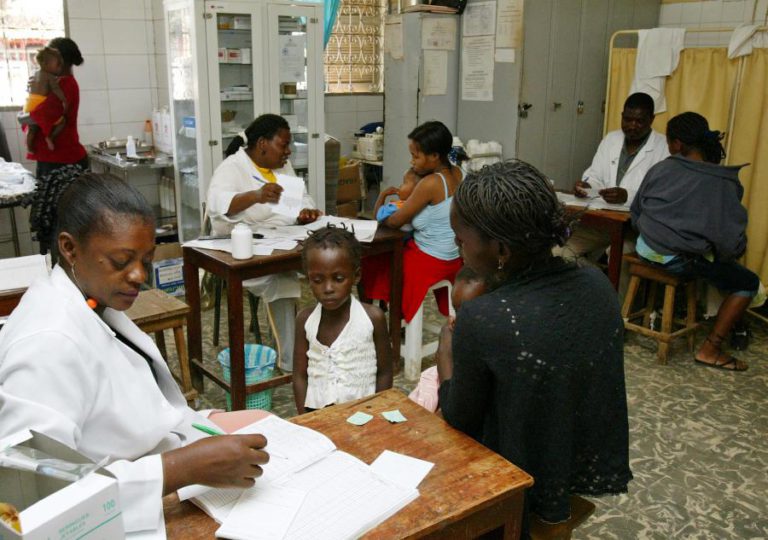 ANGOLA VAI GASTAR 203 MILHÕES DE EUROS EM SEIS INFRAESTRUTURAS HOSPITALARES