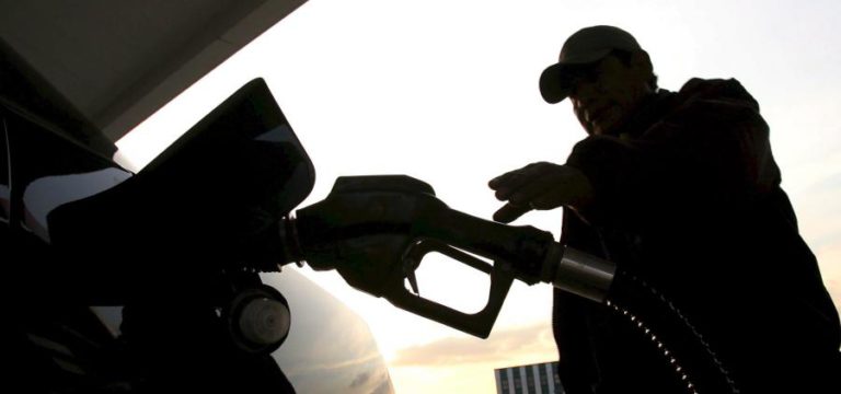 ANGOLA IMPORTOU 5MEURO EM COMBUSTÍVEIS POR DIA EM AGOSTO
