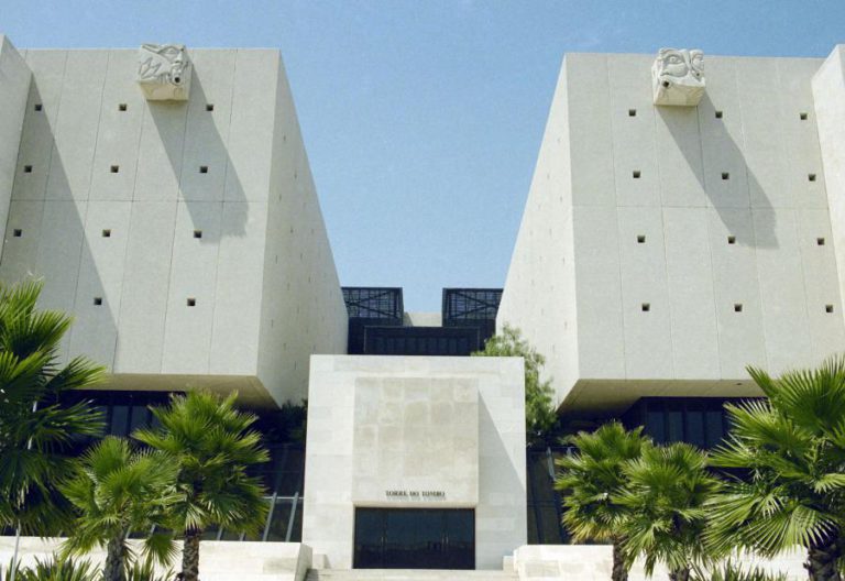 EXPOSIÇÃO ASSINALA 600 ANOS DE FERNÃO LOPES COMO “GUARDADOR DAS ESCRITURAS DO TOMBO”
