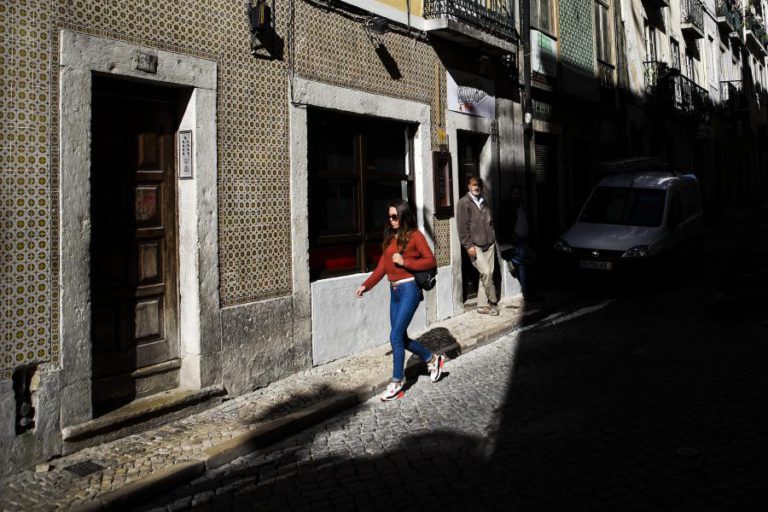 TRÊS FREGUESIAS DE LISBOA REGISTAM PREÇOS DE CASAS SUPERIORES A 3.500 EUROS POR METRO QUADRADO