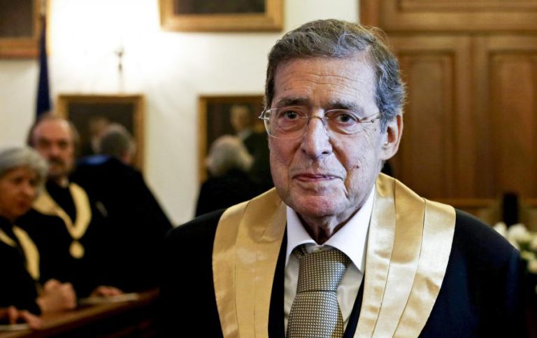 LIVRO DE POEMAS INÉDITOS PARA FADO DE VASCO GRAÇA MOURA É APRESENTADO EM LISBOA