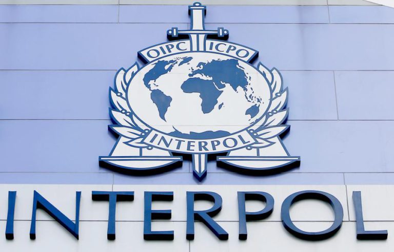 INTERPOL ANUNCIA DEMISSÃO DO SEU PRESIDENTE “COM EFEITO IMEDIATO”