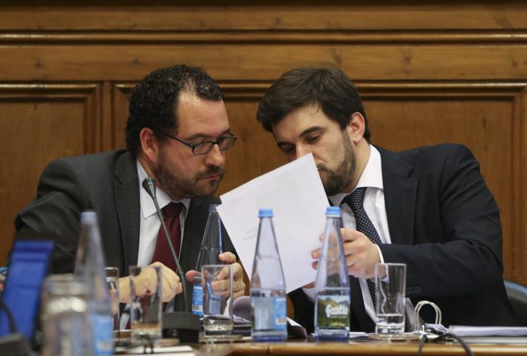 MANUAIS ESCOLARES DEVERÃO SER USADOS TRÊS VEZES E SUBSTITUÍDOS – GOVERNO