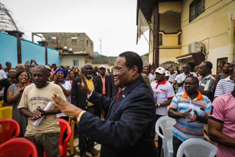 PRESOS POLÍTICOS INDULTADOS PELO PRESIDENTE DA GUINÉ EQUATORIAL CONTINUAM PRESOS