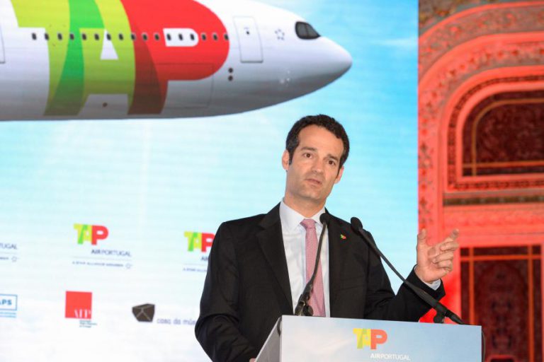 PRESIDENTE DA TAP DIZ-SE CONFIANTE NA INTEGRIDADE “IRRETOCÁVEL” DE FERNANDO PINTO