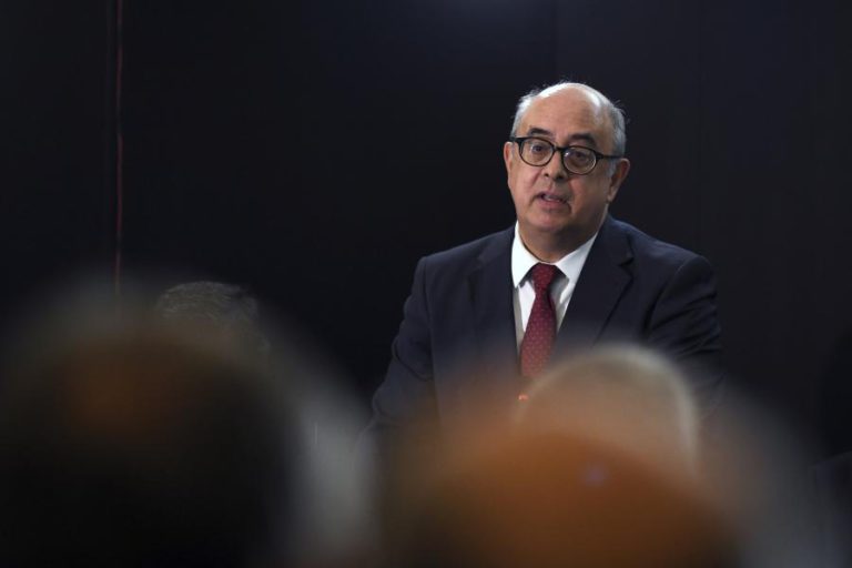 MINISTRO DA DEFESA RECONHECE “EMBARAÇO” PELO ENVOLVIMENTO DE MILITARES NO CASO DE TANCOS