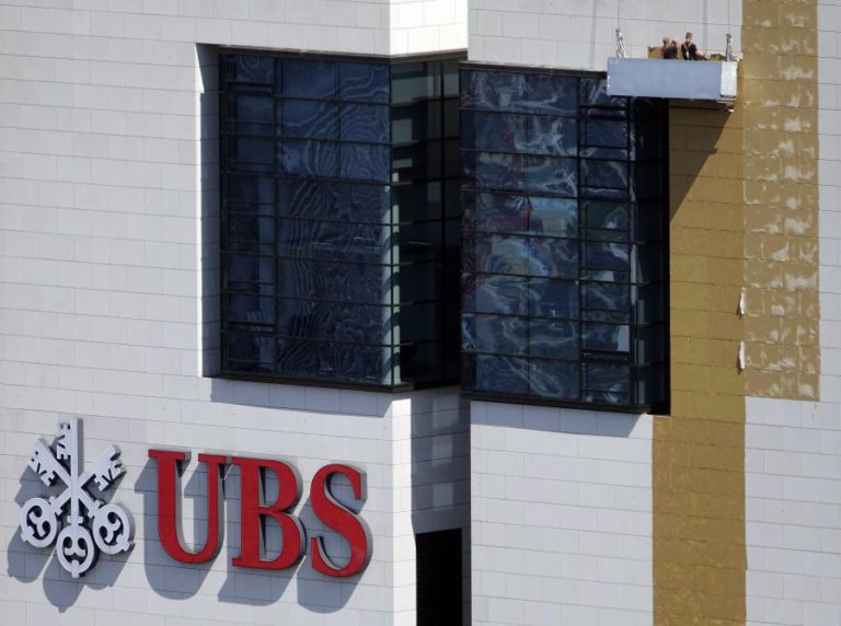 BANCO SUÍÇO UBS JULGADO EM FRANÇA POR FRAUDE FISCAL