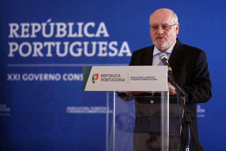 MINISTRO DA AGRICULTURA ALERTA PARA RISCO ELEVADO E APELA A QUE SEJAM BANIDAS QUEIMADAS