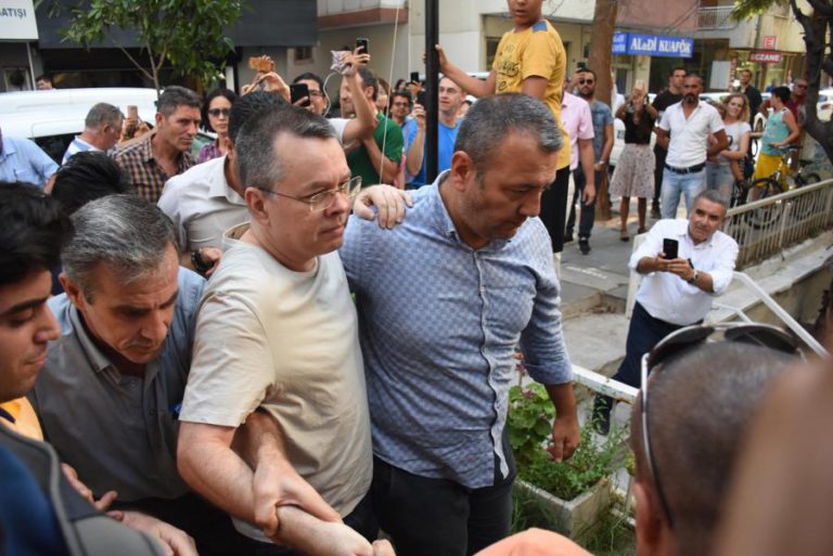 TRIBUNAL TURCO REALIZA HOJE NOVA AUDIÊNCIA NO PROCESSO DO PASTOR NORTE-AMERICANO DETIDO