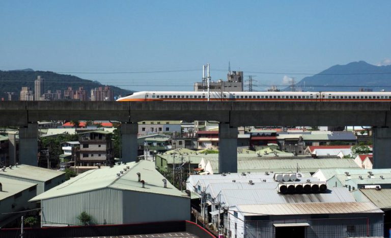 SEGURADORA CHINESA ALERTA PARA PLANEAMENTO “INADEQUADO” DA NOVA ROTA DA SEDA