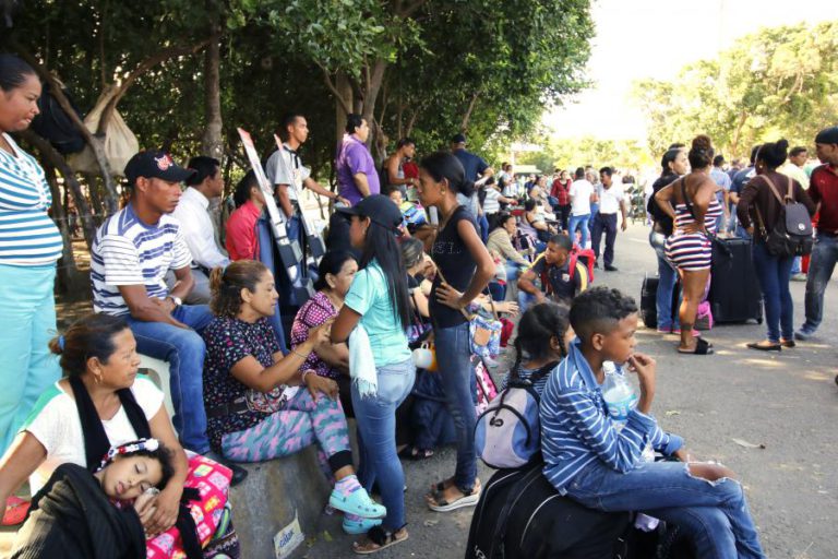 PERU VOLTA A PERMITIR ENTRADA DE VENEZUELANOS SEM PASSAPORTE