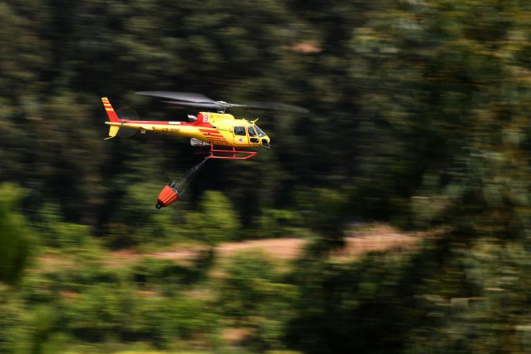 SEIS MEIOS AÉREOS E 70 OPERACIONAIS COMBATEM MAIS UM FOGO EM CABRIL