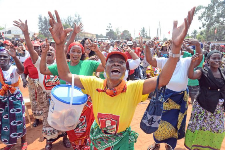 FRELIMO APELA À RENAMO PARA RESPEITAR COMPROMISSO DE DESARMAMENTO EM MOÇAMBIQUE