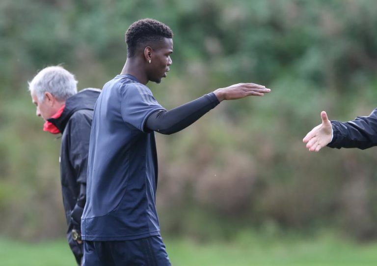PAUL POGBA DIZ QUE MANCHESTER UNITED O PROIBIU DE FALAR À IMPRENSA