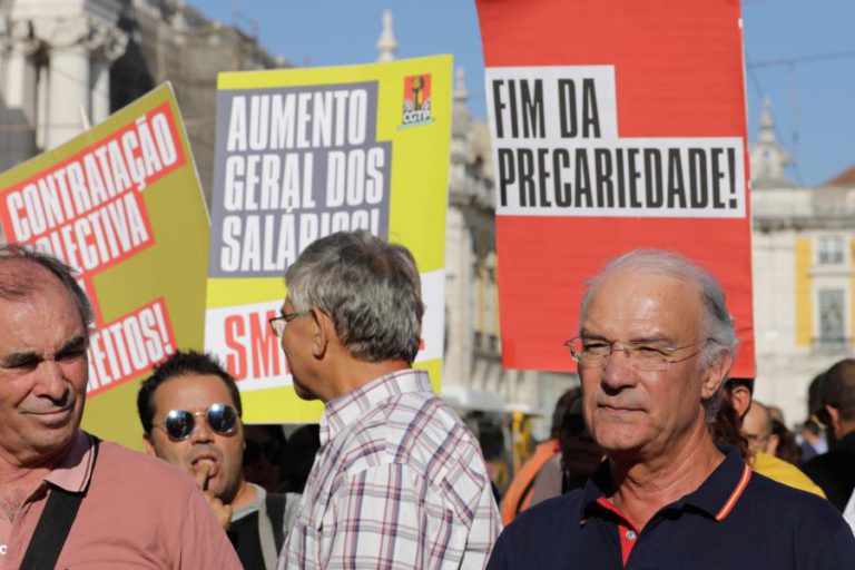 ARMÉNIO CARLOS DIZ QUE FORÇA DA RAZÃO DOS PROFESSORES VAI SOBREPOR-SE À ARROGÂNCIA DO GOVERNO