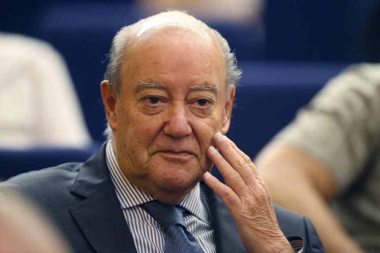 PINTO DA COSTA REVELA TER GARANTIDO A BRUNO DE CARVALHO NÃO CONTRATAR JOGADORES AO SPORTING