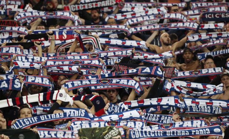 CERCA DE 30 ADEPTOS DO PARIS SAINT-GERMAIN BANIDOS DO ESTÁDIO POR UM ANO