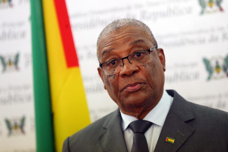 PRESIDENTE DE SÃO TOMÉ E PRÍNCIPE RECORDA QUE “O POVO PÕE, O POVO TIRA” NO ÚLTIMO DIA DE CAMPANHA