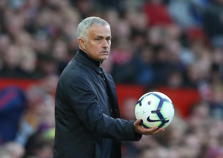 JOSÉ MOURINHO DIZ TER RECEBIDO APOIO DA DIREÇÃO ANTES DO JOGO COM NEWCASTLE