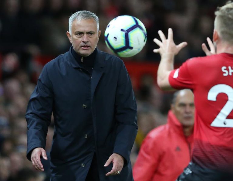 FEDERAÇÃO INGLESA DE FUTEBOL ACUSA MOURINHO POR LINGUAGEM IMPRÓPRIA