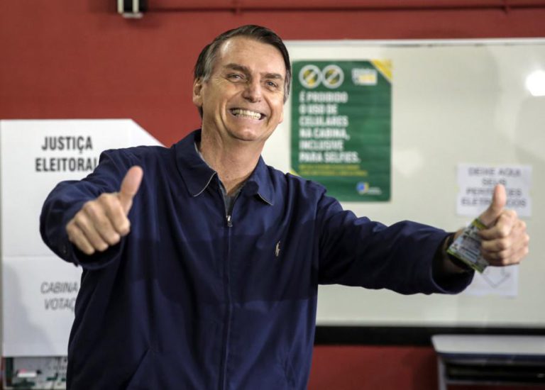 SONDAGEM DÁ MAIORIA A BOLSONARO NA SEGUNDA VOLTA DAS ELEIÇÕES NO BRASIL