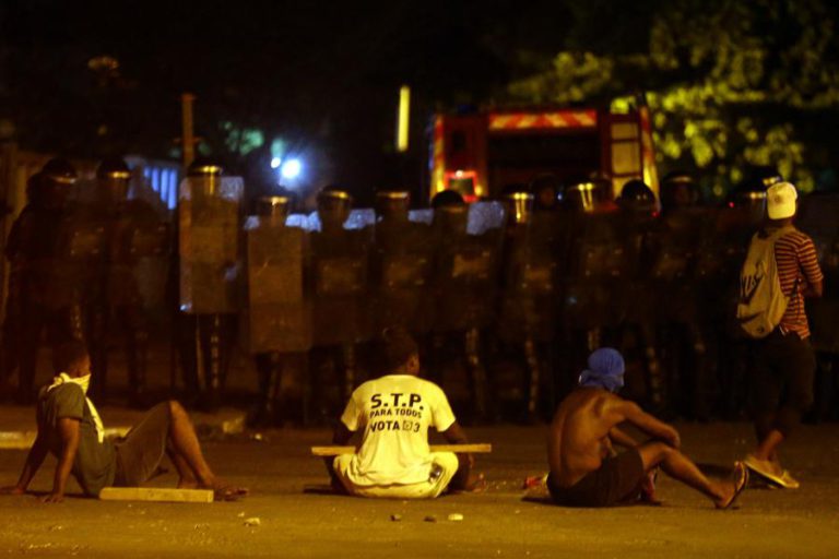 ORDEM DOS ADVOGADOS SÃO-TOMENSE DEFENDE DESOBEDIÊNCIA À PROIBIÇÃO DE MANIFESTAÇÕES