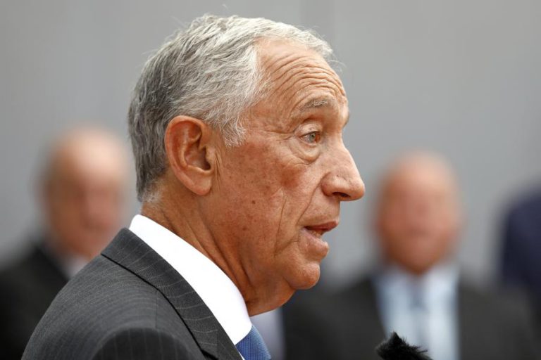 PRESIDENTE DA REPÚBLICA CONGRATULA-SE COM SUBIDA DO ‘RATING’ DE PORTUGAL