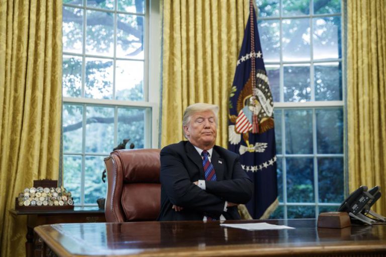 TRUMP DIZ QUE BANCO CENTRAL DOS EUA TEM SIDO “DEMASIADO AGRESSIVO”