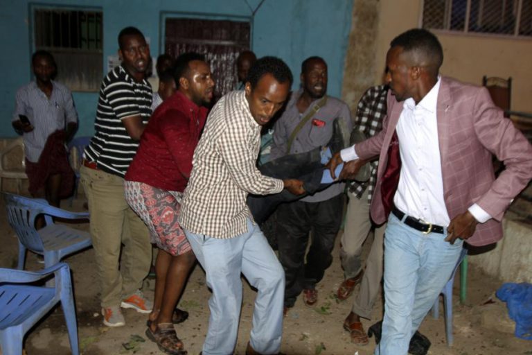 PELO MENOS SETE MORTOS EM DOIS ATENTADOS SUICIDAS NO SUDOESTE DA SOMÁLIA