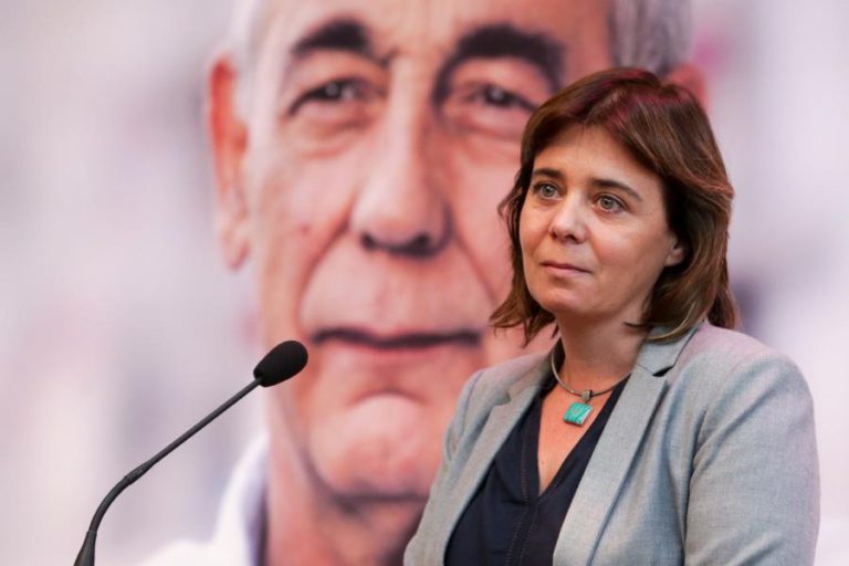 COORDENADORA DO BE ANUNCIA VOTO A FAVOR NA GENERALIDADE DO ORÇAMENTO