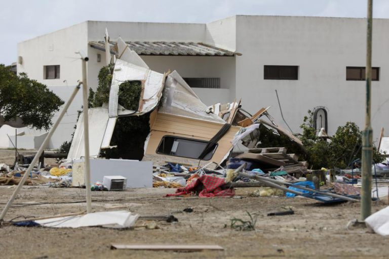 RAJADA DE VENTO NA FIGUEIRA DA FOZ FOI A MAIOR REGISTADA EM PORTUGAL