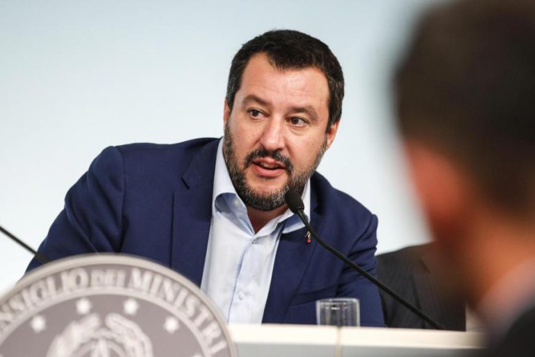MATTEO SALVINI CONSIDERA QUE PODE SER CANDIDATO À COMISSÃO EUROPEIA