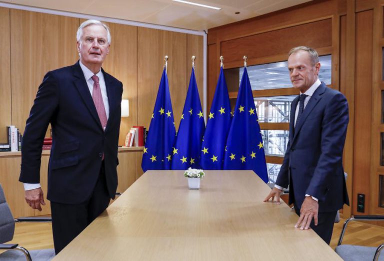 BREXIT: BARNIER RECONHECE QUE “É PRECISO MAIS TEMPO” PARA CONCLUIR ACORDO