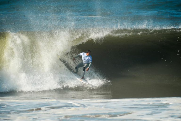 ELIMINAÇÃO DE VASCO RIBEIRO DEIXA ‘KIKAS’ ‘SOZINHO’ NO MEO RIP CURL PRO PORTUGAL