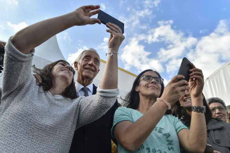 MARCELO REBELO DE SOUSA QUER ESTRATÉGIA CONTRA POBREZA E DIZ QUE MOMENTO É AGORA