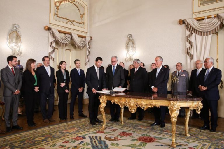PRESIDENTE DA REPÚBLICA DEU POSSE A DEZ NOVOS SECRETÁRIOS DE ESTADO