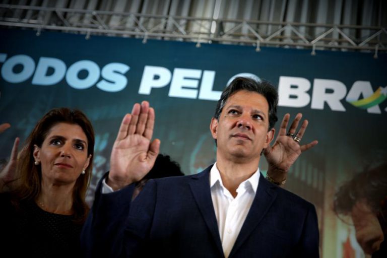 HADDAD ENCONTRA-SE COM LÍDERES EVANGÉLICOS E PROMETE NÃO LEGALIZAR ABORTO