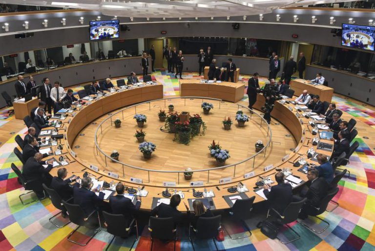 UE DESCARTA CIMEIRA EM NOVEMBRO SOBRE O BREXIT