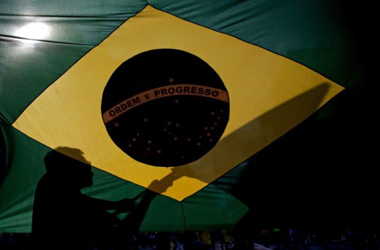 FITCH ATRIBUI 70% DE PROBABILIDADE A VITÓRIA DE BOLSONARO MAS DIZ QUE APROVAR REFORMAS SERÁ DIFÍCIL