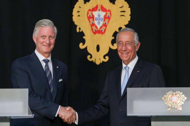 REI DA BÉLGICA ENALTECE “SENTIDO DE SER EUROPEU” DE PORTUGAL