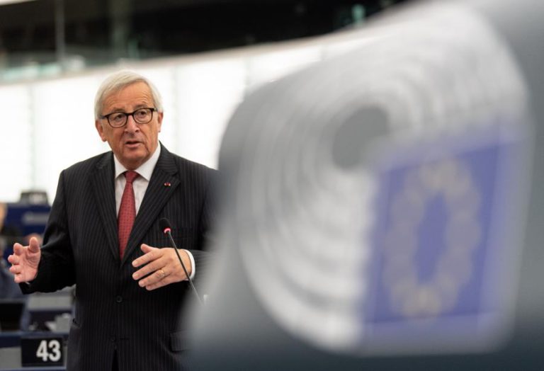 JUNCKER GARANTE QUE UE VAI CONTINUAR A SER TERRA DE ASILO