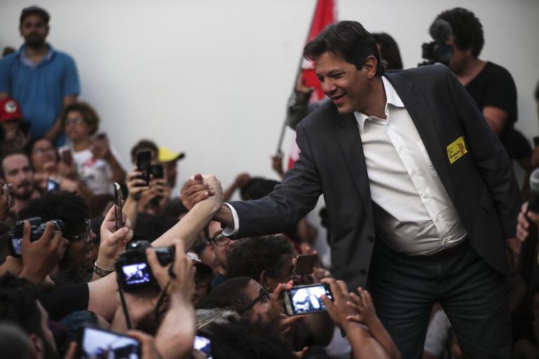 HADDAD RECORRE AO TWITTER PARA DESEJAR “SUCESSO” A BOLSONARO