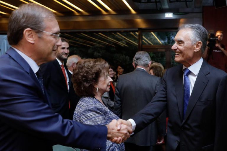 PASSOS PROMETE “DIZER E JUNTAR” MUITAS COISAS EM COMPLEMENTO ÀS MEMÓRIAS DE CAVACO