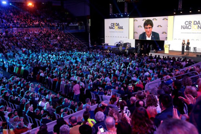 PUIGDEMONT APELA À UNIÃO DOS SEPARATISTAS NA CONVENÇÃO DO CRIDA