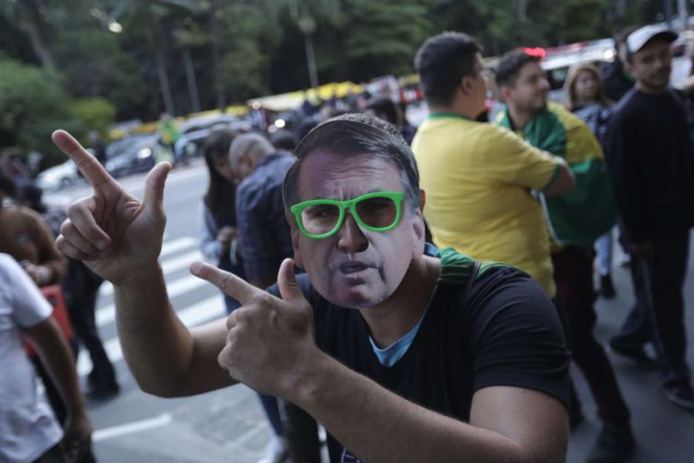 JAIR BOLSONARO LIDERA COM 55,70% DOS VOTOS E 88% DAS URNAS APURADAS