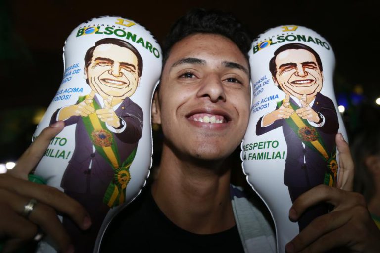 BOLSONARO COM MAIS 11 MILHÕES DE VOTOS QUE HADDAD